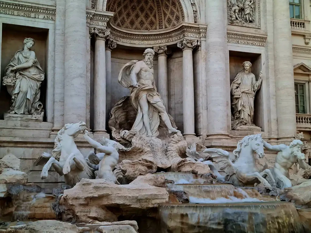 Fontana di Trevi - detalle central