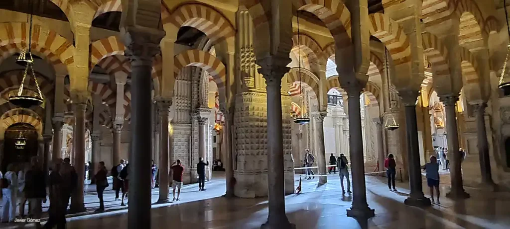 Mezquita de Córdoba - Tesoros de España