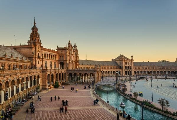 Plaza-de-España-de-Sevilla-1