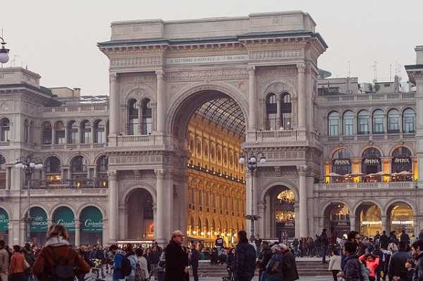 Galería-Vittorio-Emanuele-II-entrada