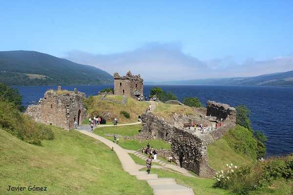 castillo de urquhart en escocia