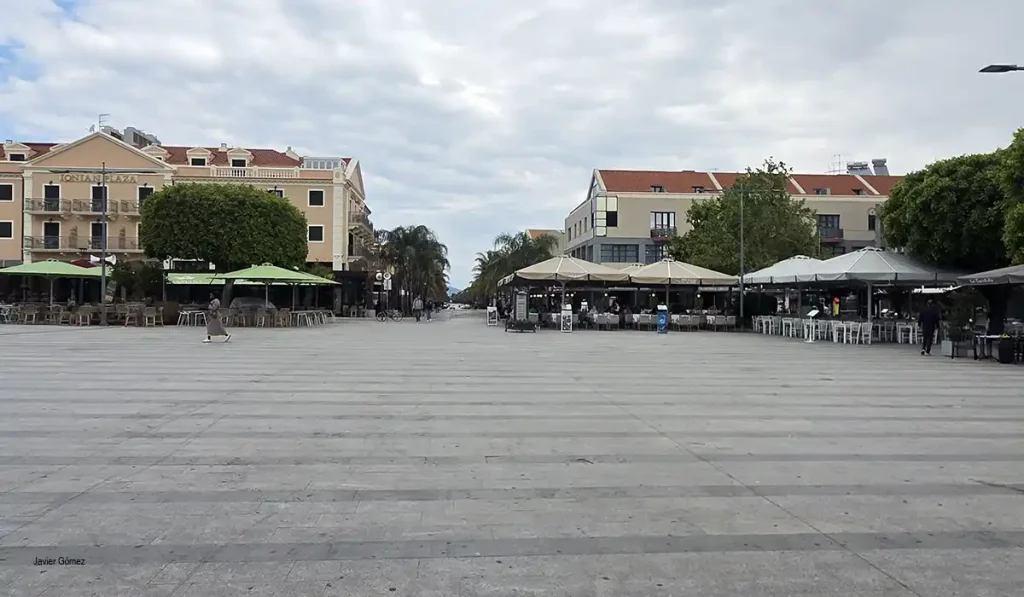 Plaza Plateia Valianou