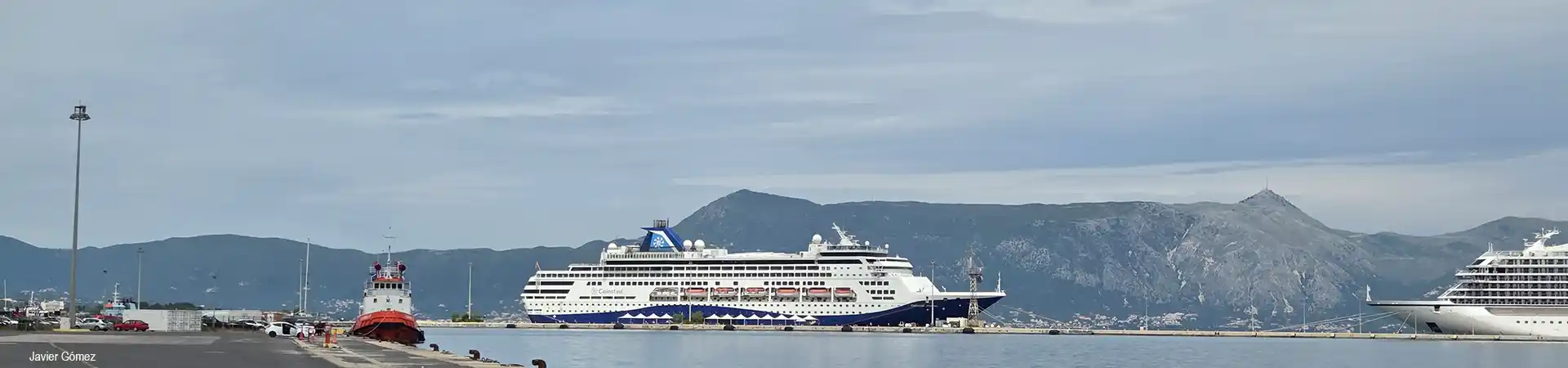 Puerto de Corfú