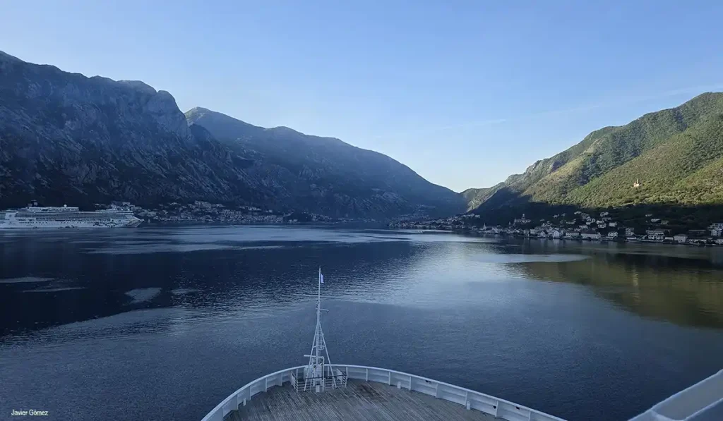 Puerto de Kotor en Montenegro