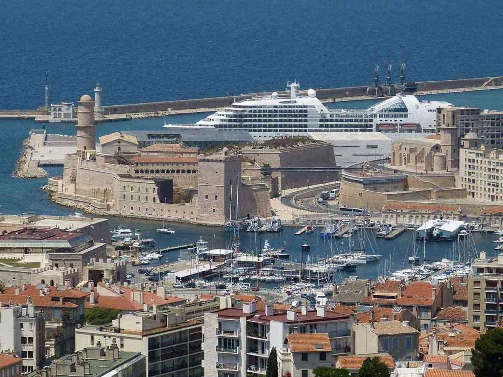 Puerto de cruceros de Marsella