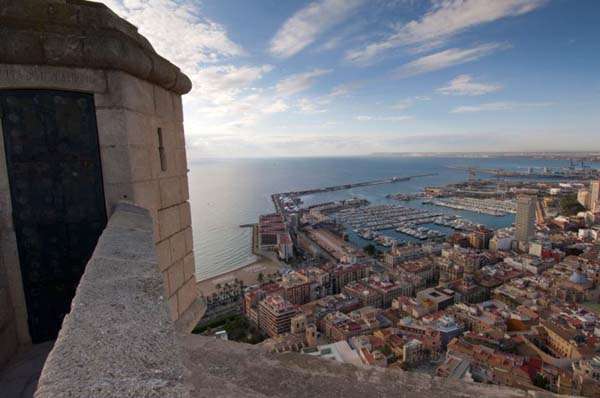 Castillo de Santa Barbara y Alicante