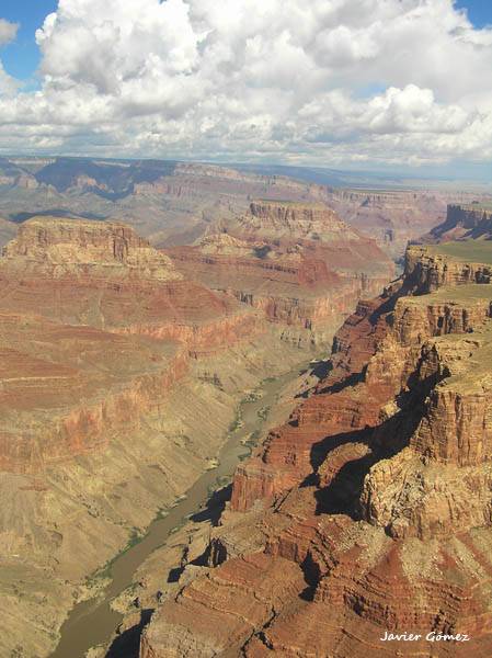 Sobrevolando el Gran Cañón