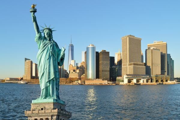 Estatua de la libertad y Manhattan