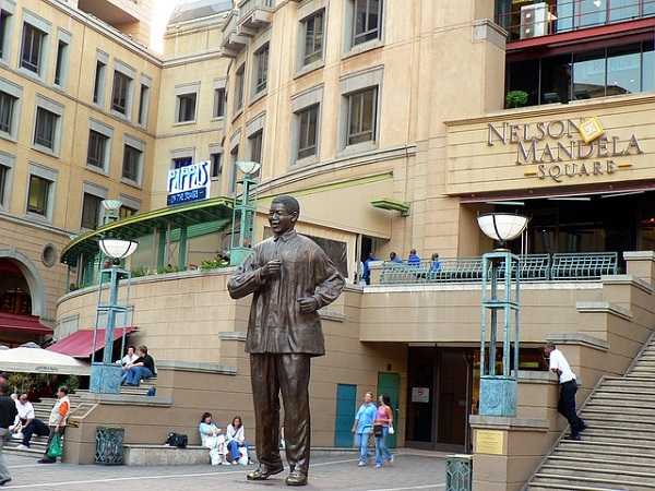 Plaza de Nelson Mandela en Johannesburgo
