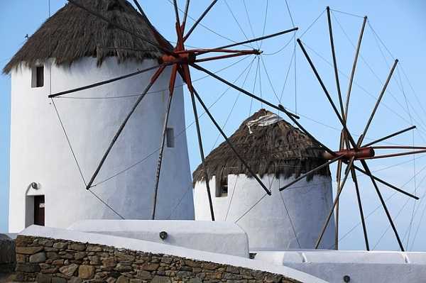 Puerto de Mykonos, destino de cruceros 4 Típicos molinos de Mykonos