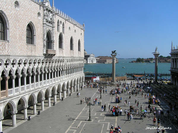 Palacio Ducal y Columnas