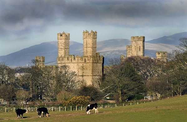 Castillo de Caernarfon en Gales