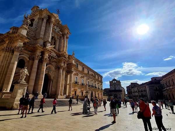 Plaza de la Catedral de Siracusa Catedral de Siracusa