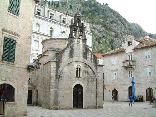 iglesia kotor