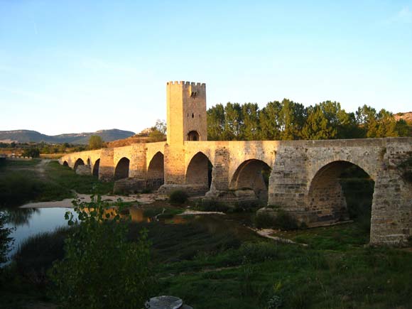 Frías, la ciudad más pequeña de España 1 Puente de Fr?as