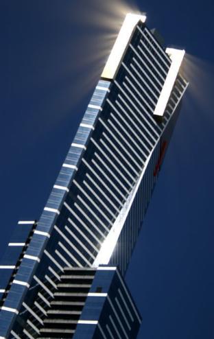 La Torre Eureka cumple un año 2 Impresionante, la Torre Eureka