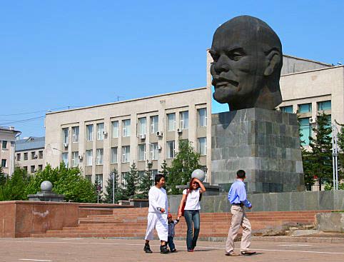Enorme cabeza de Lenin en Ulan Ude